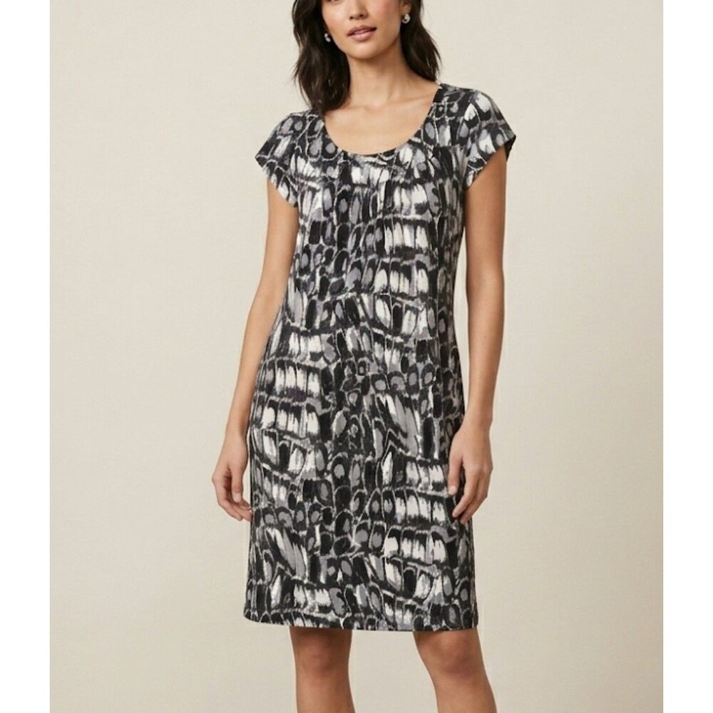 NWT BCBG Max Azria Shift Dress Size M Feather Water Stretch Modern Designer